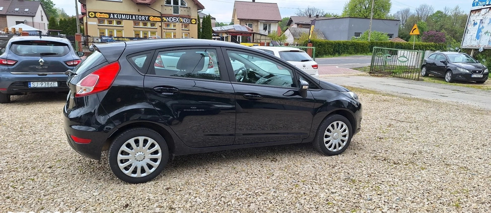 Ford Fiesta cena 31000 przebieg: 145947, rok produkcji 2015 z Jaworzno małe 562